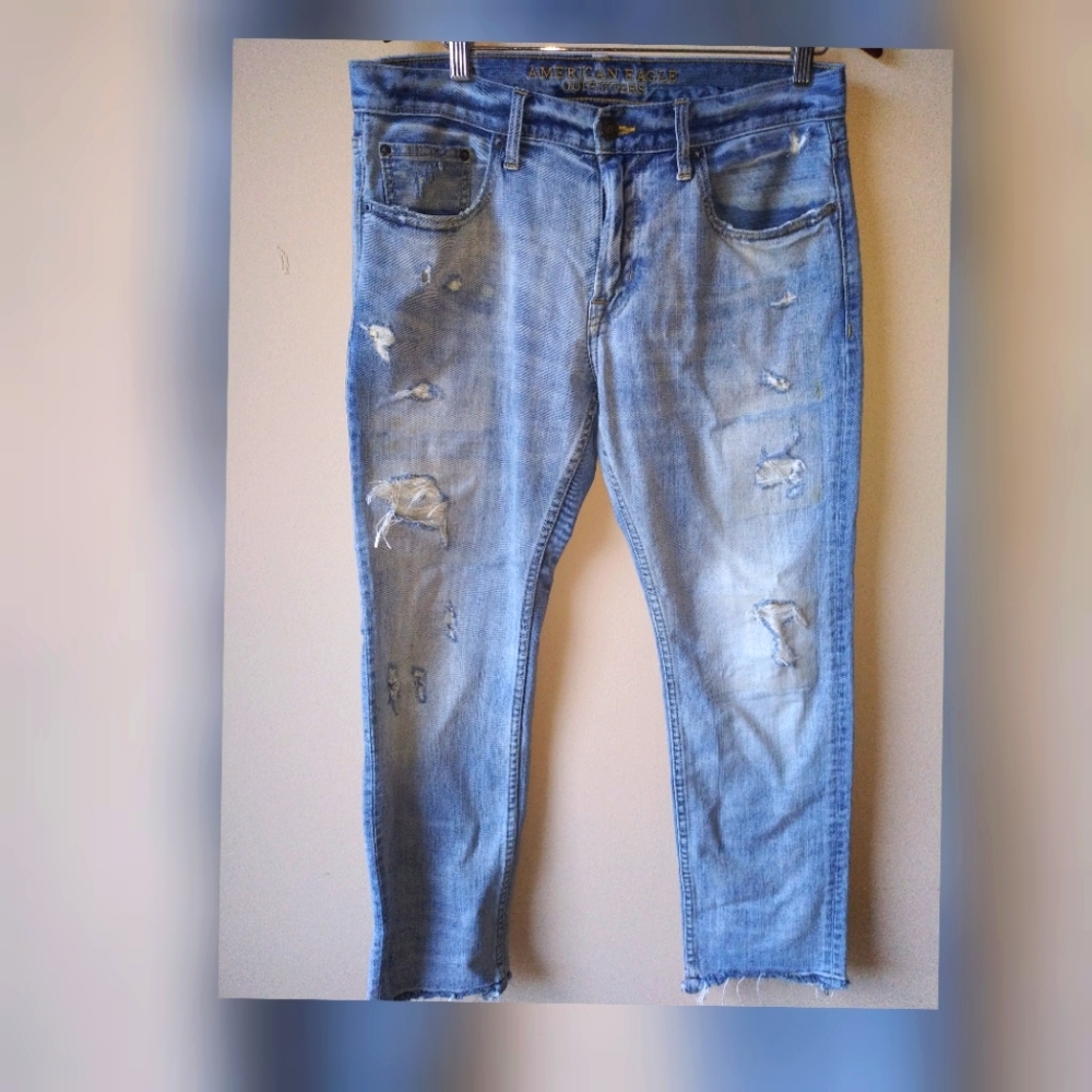 American eagle destroyed distressed jeans